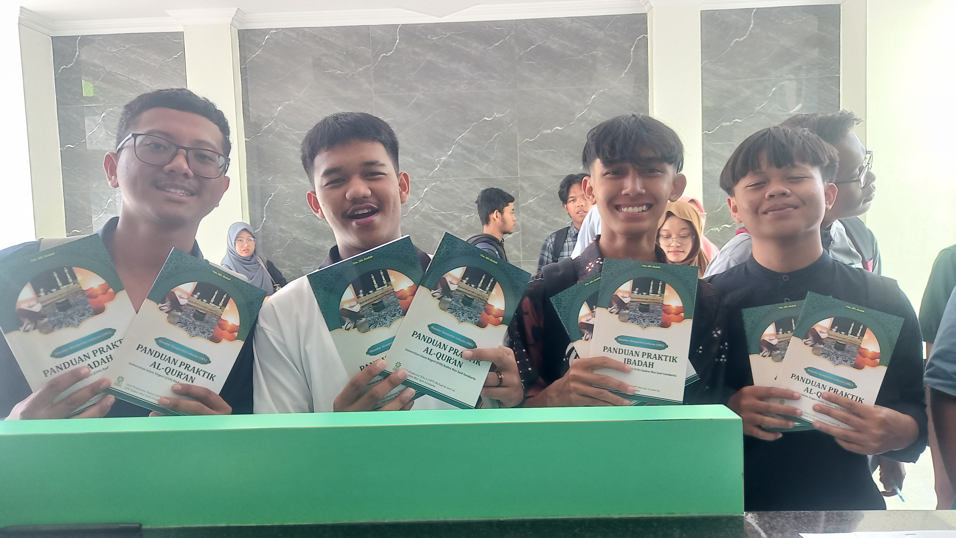 Pengambilan Buku SKL 25
